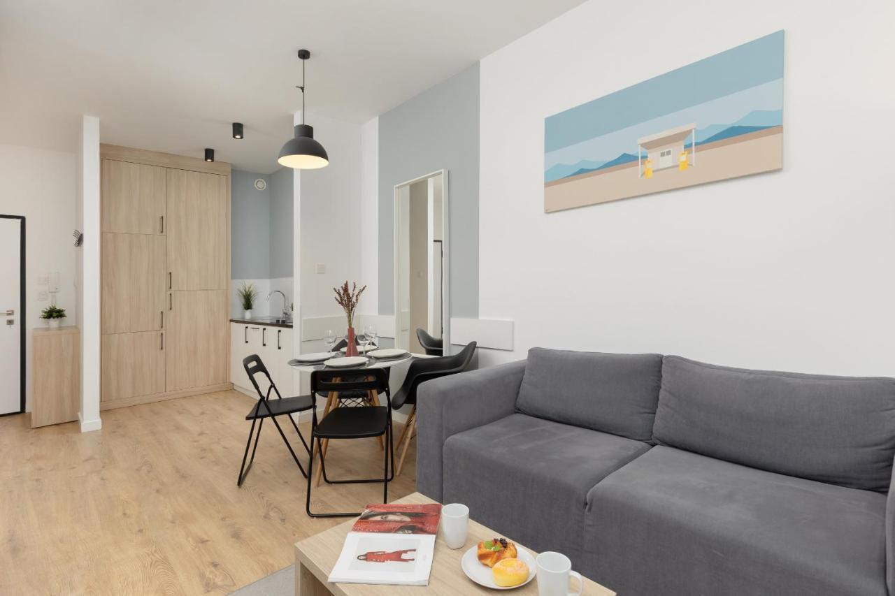 Wola Pet-Friendly Apartments With Ac Slawinska By Noclegi Renters Varsovia Exterior foto