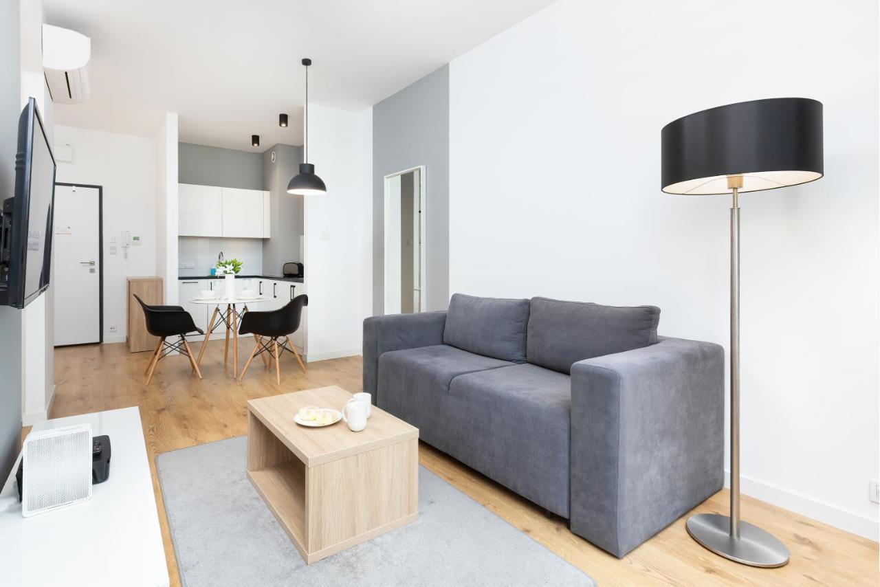 Wola Pet-Friendly Apartments With Ac Slawinska By Noclegi Renters Varsovia Exterior foto