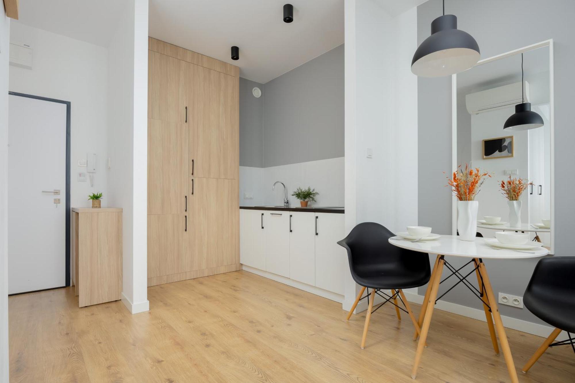 Wola Pet-Friendly Apartments With Ac Slawinska By Noclegi Renters Varsovia Exterior foto